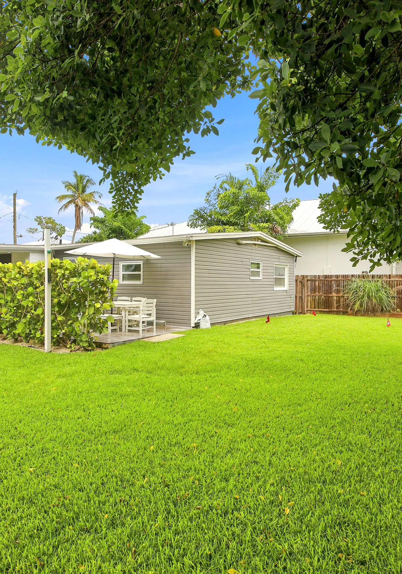 Spacious Waterfront Home - Private Canal Access and Large Yard in Naples