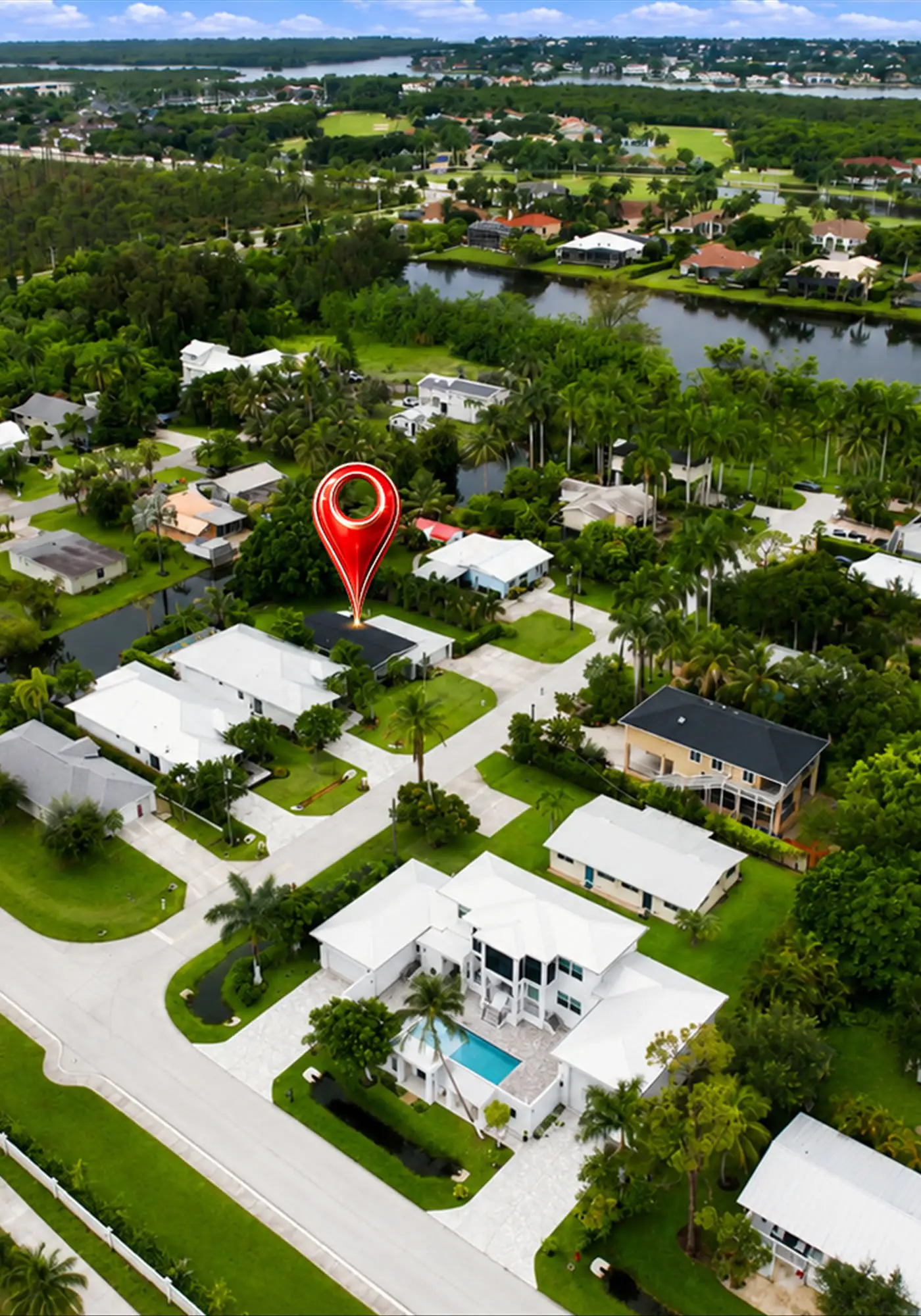 Spacious Waterfront Home - Private Canal Access and Large Yard in Naples