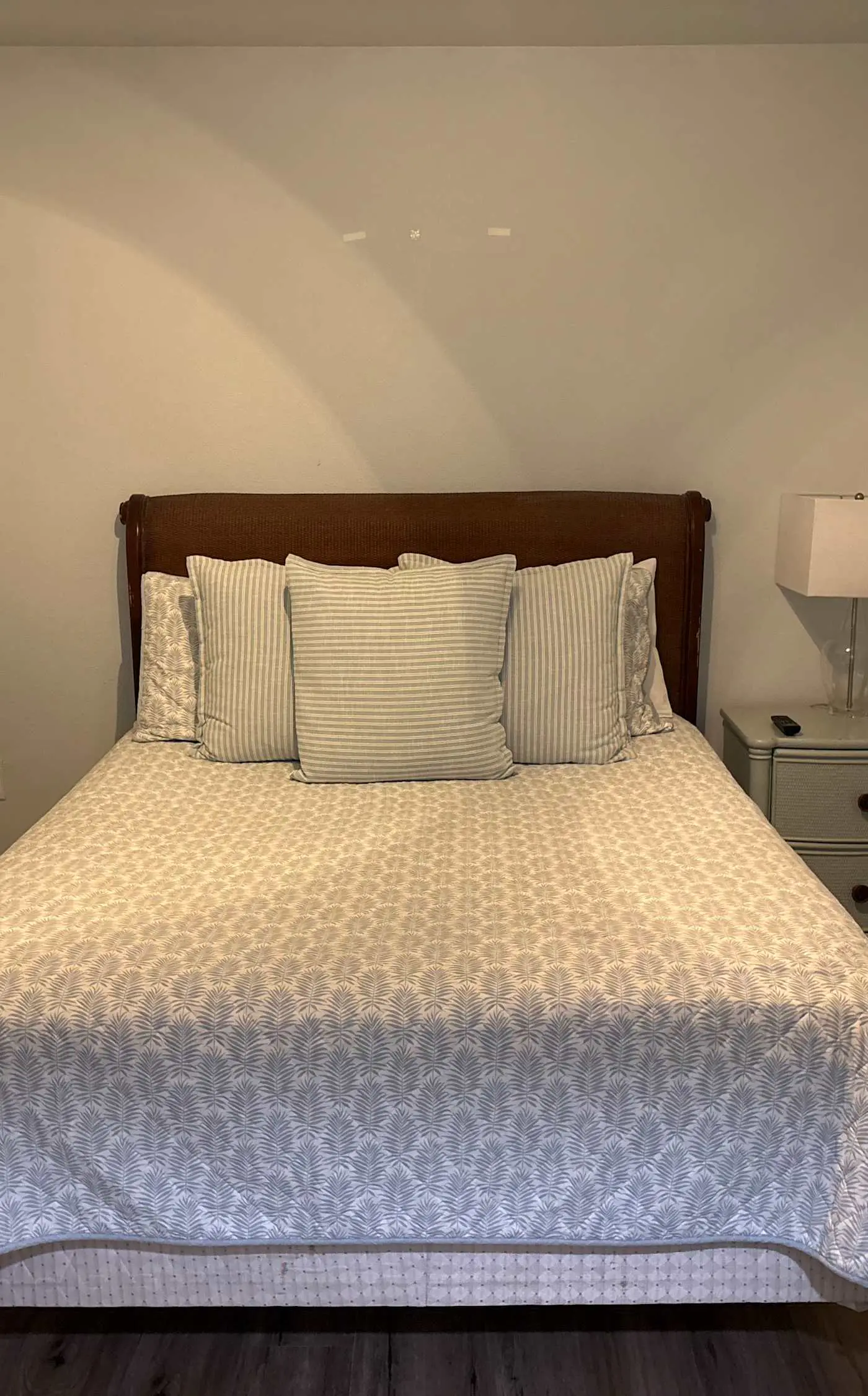 Gulf Front Condo with Pool, Hot Tub & Beach Access