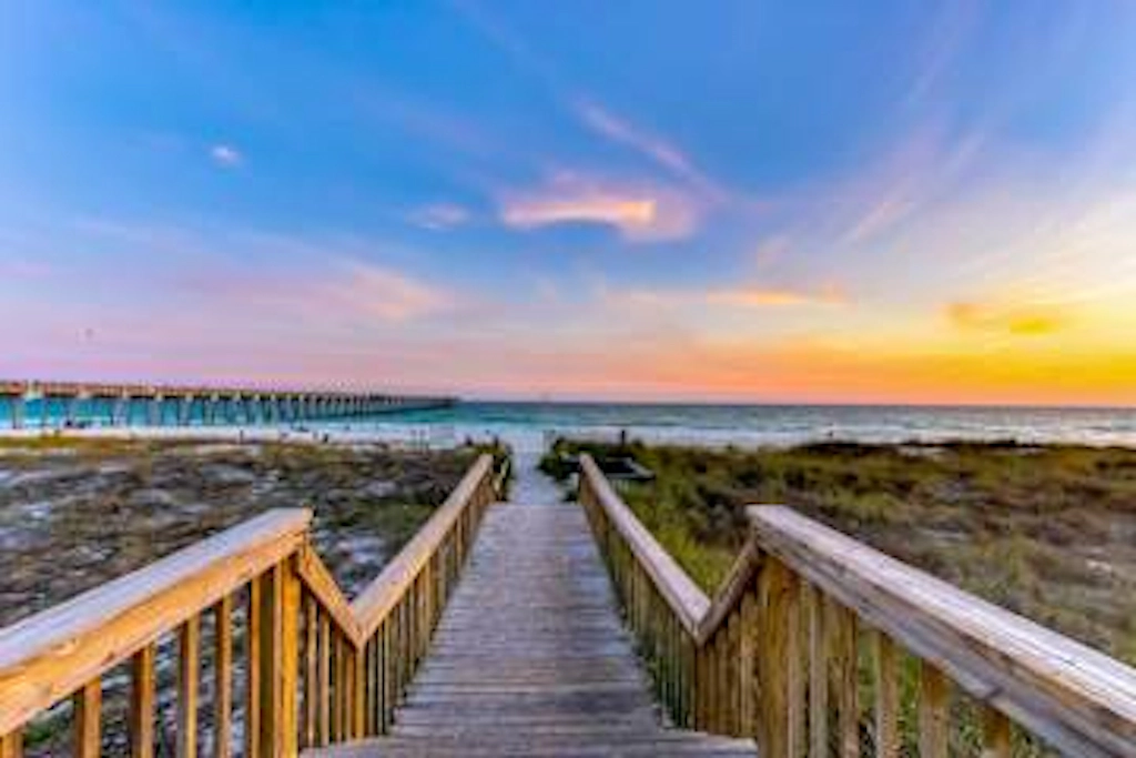 Gulf Front Condo with Pool, Hot Tub & Beach Access