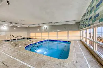 Gulf Front Condo with Pool, Hot Tub & Beach Access