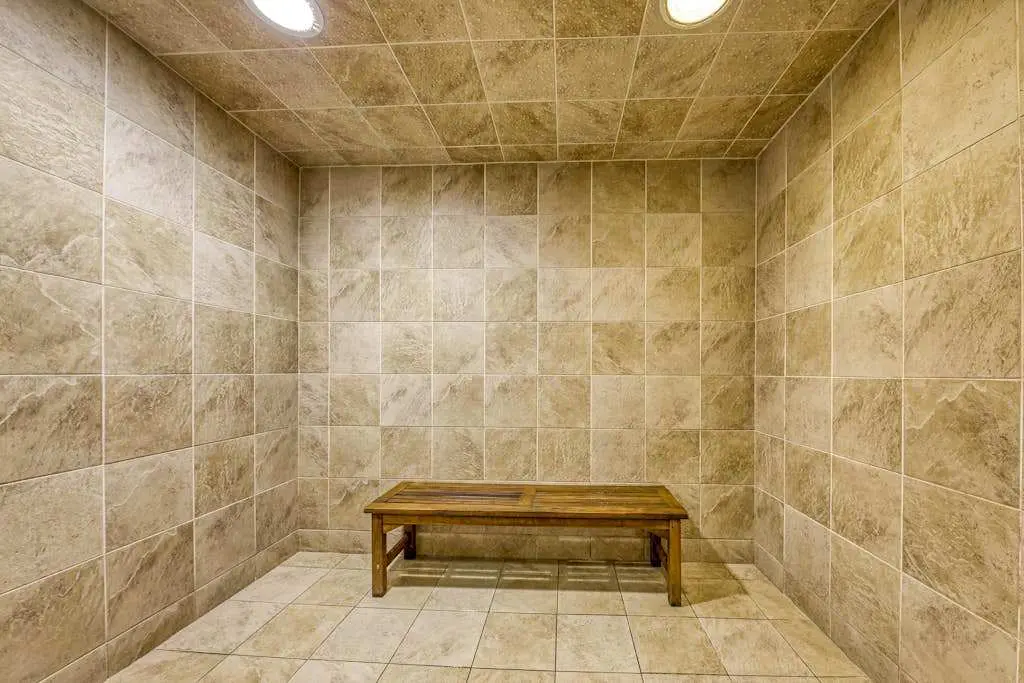 Gulf Front Condo with Pool, Hot Tub & Beach Access