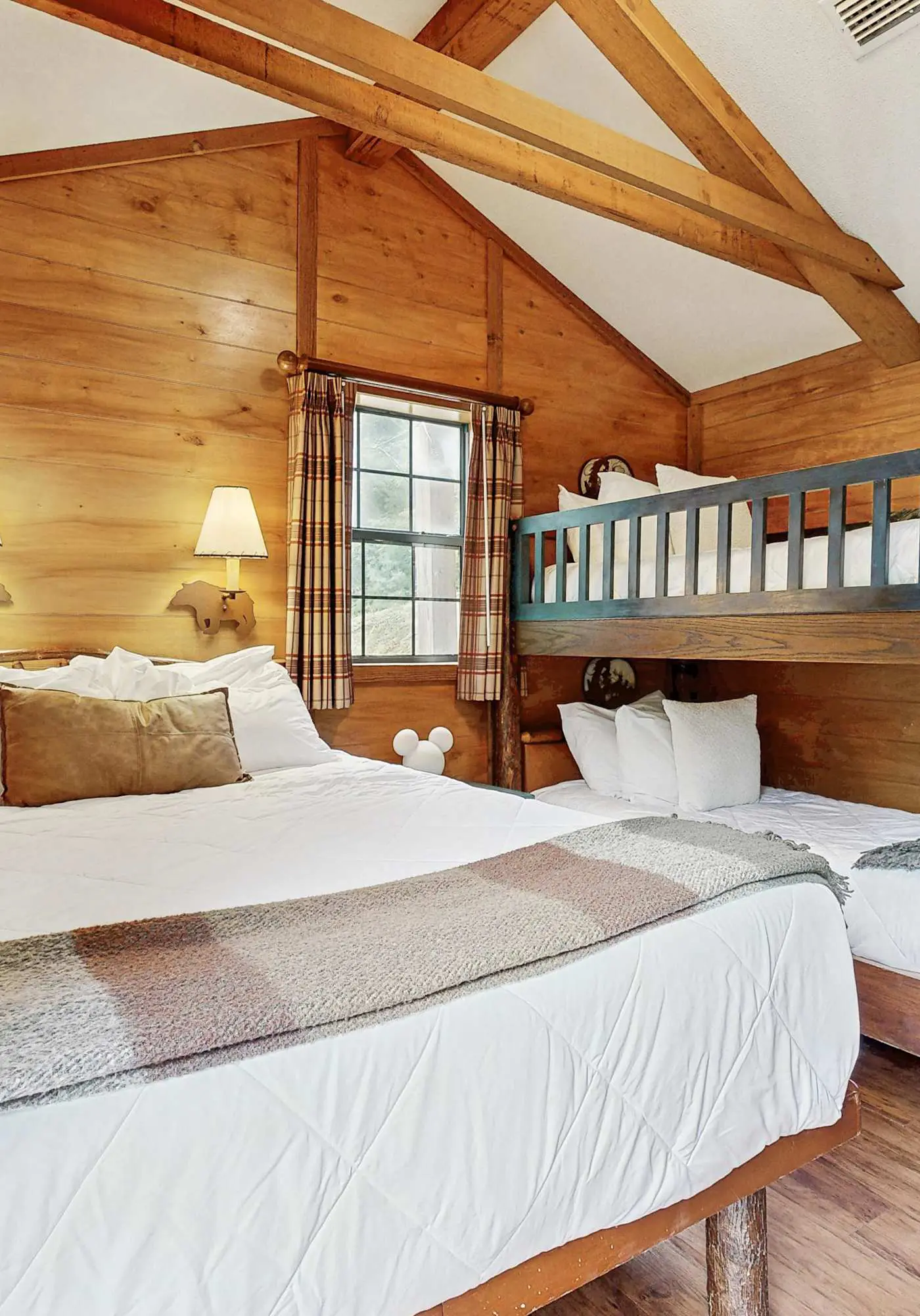 Riverfront Wilderness Cabin 