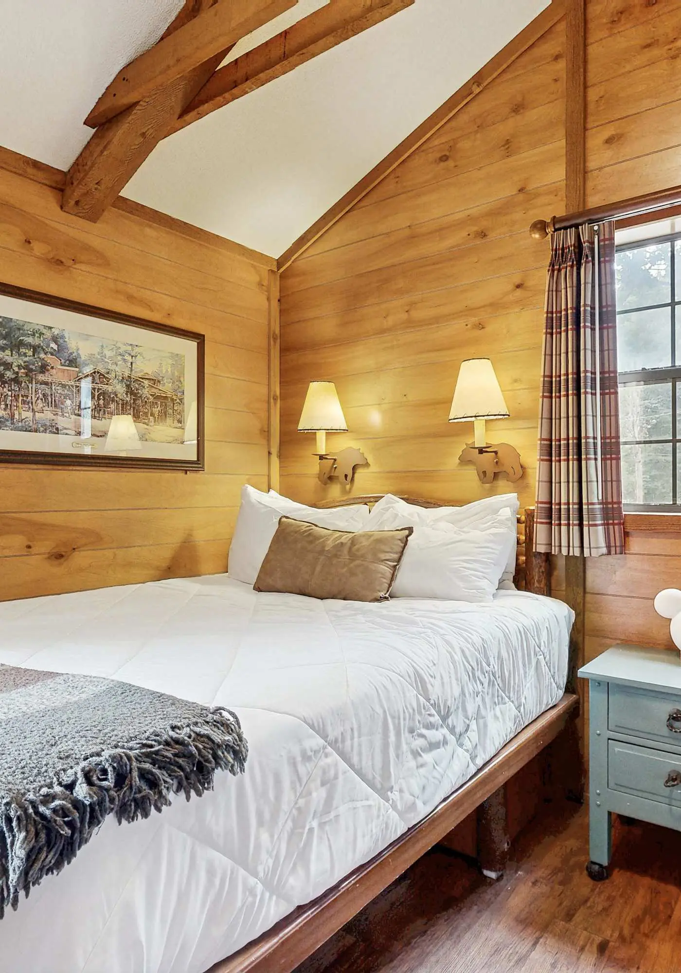 Riverfront Wilderness Cabin 