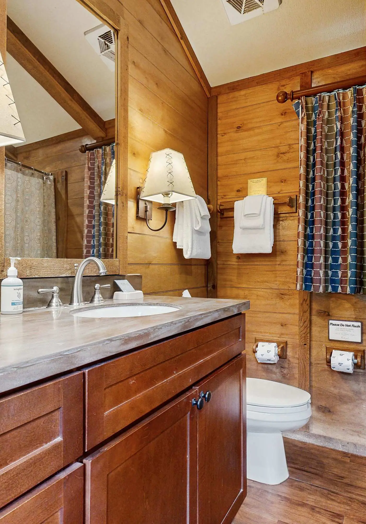 Riverfront Wilderness Cabin 