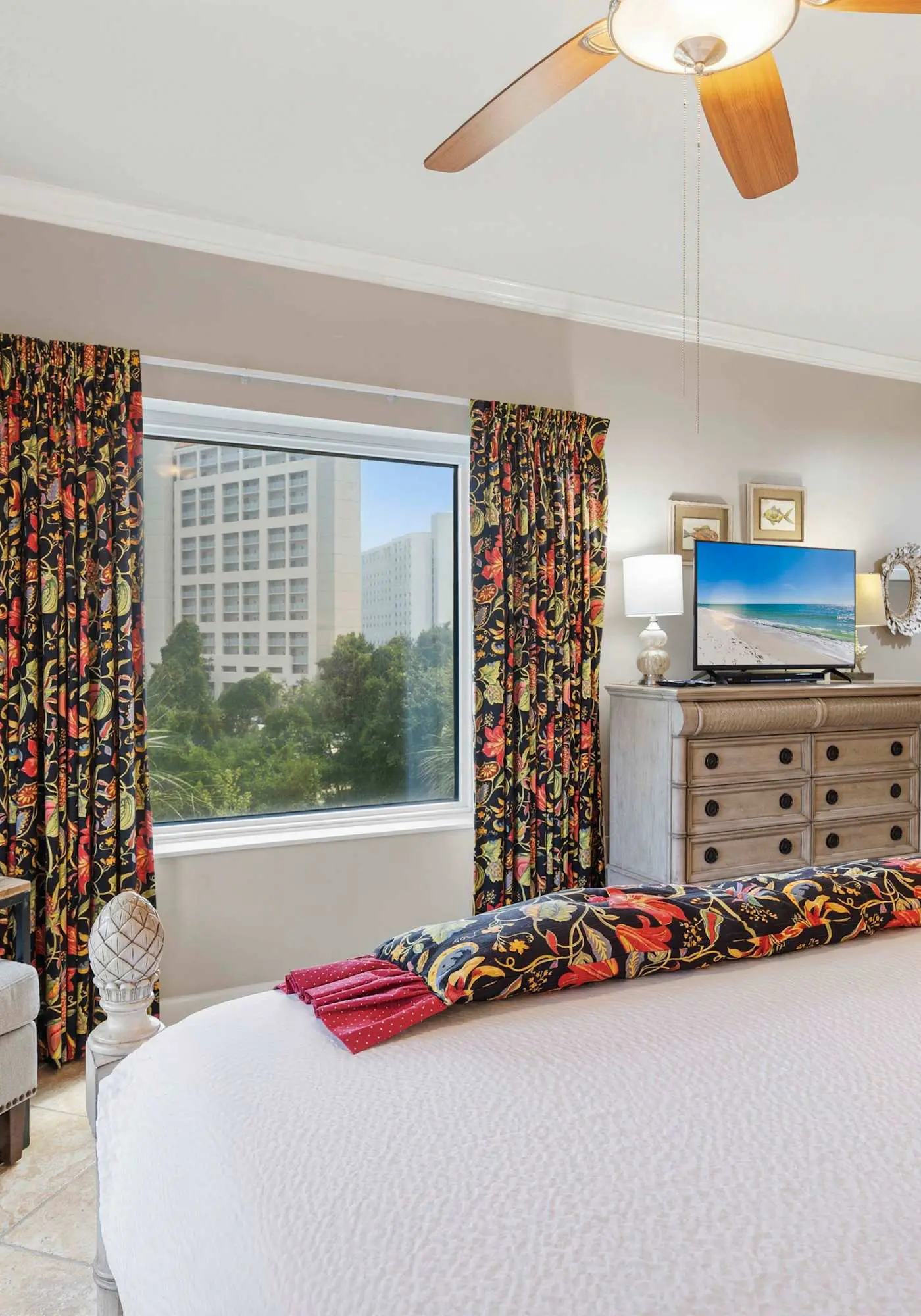 Coastal Comfort at TOPSL Summit 309C