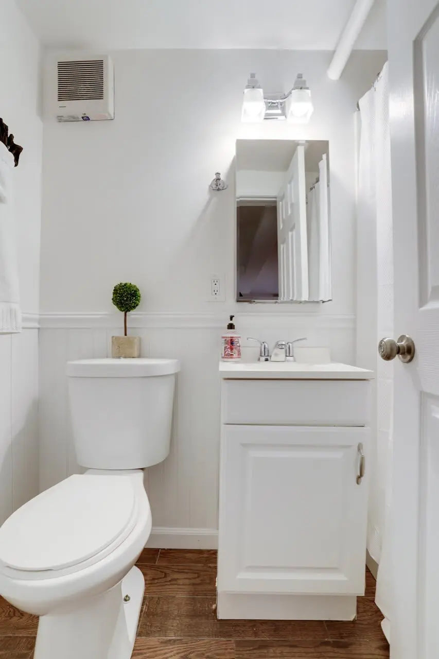 Sojourn Studio on R | Walkable in Dupont | #1A