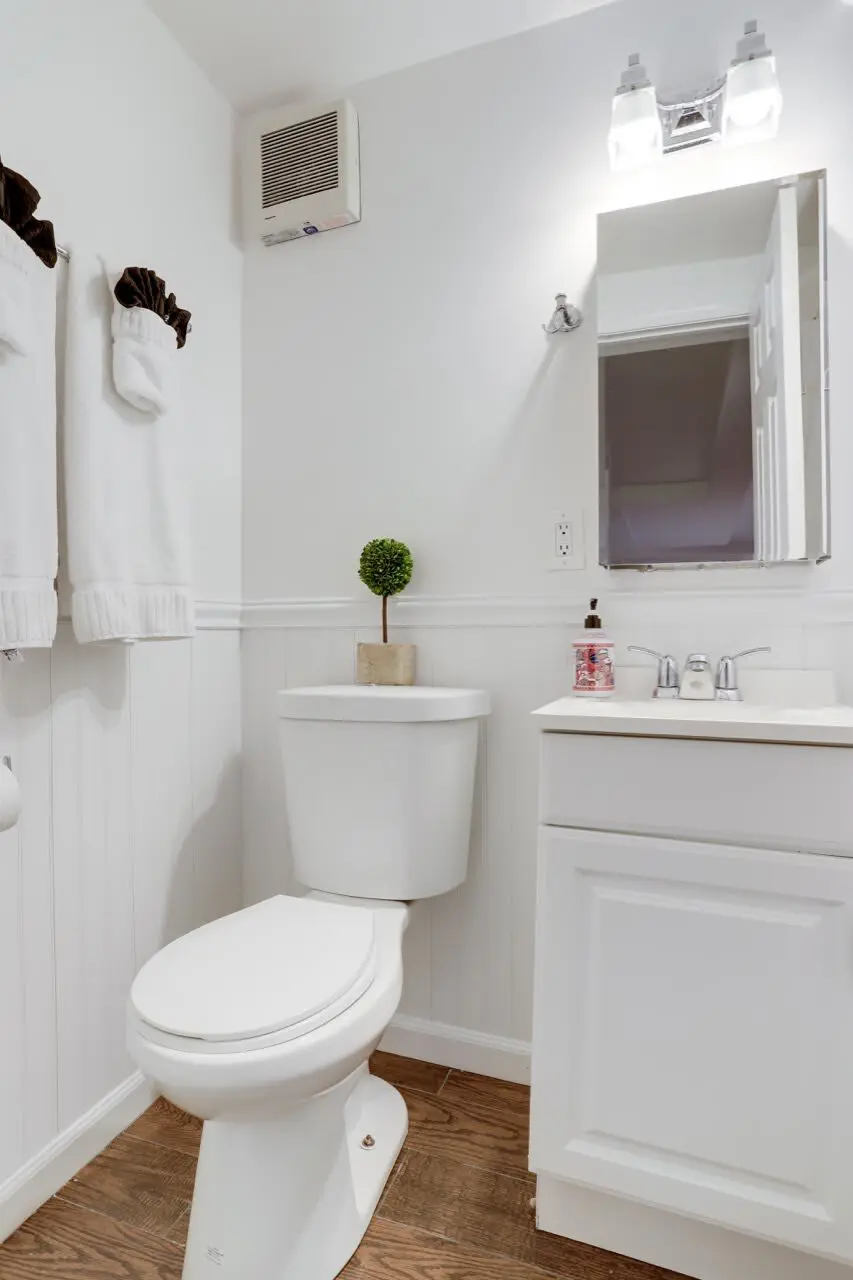 Sojourn Studio on R | Walkable in Dupont | #1A