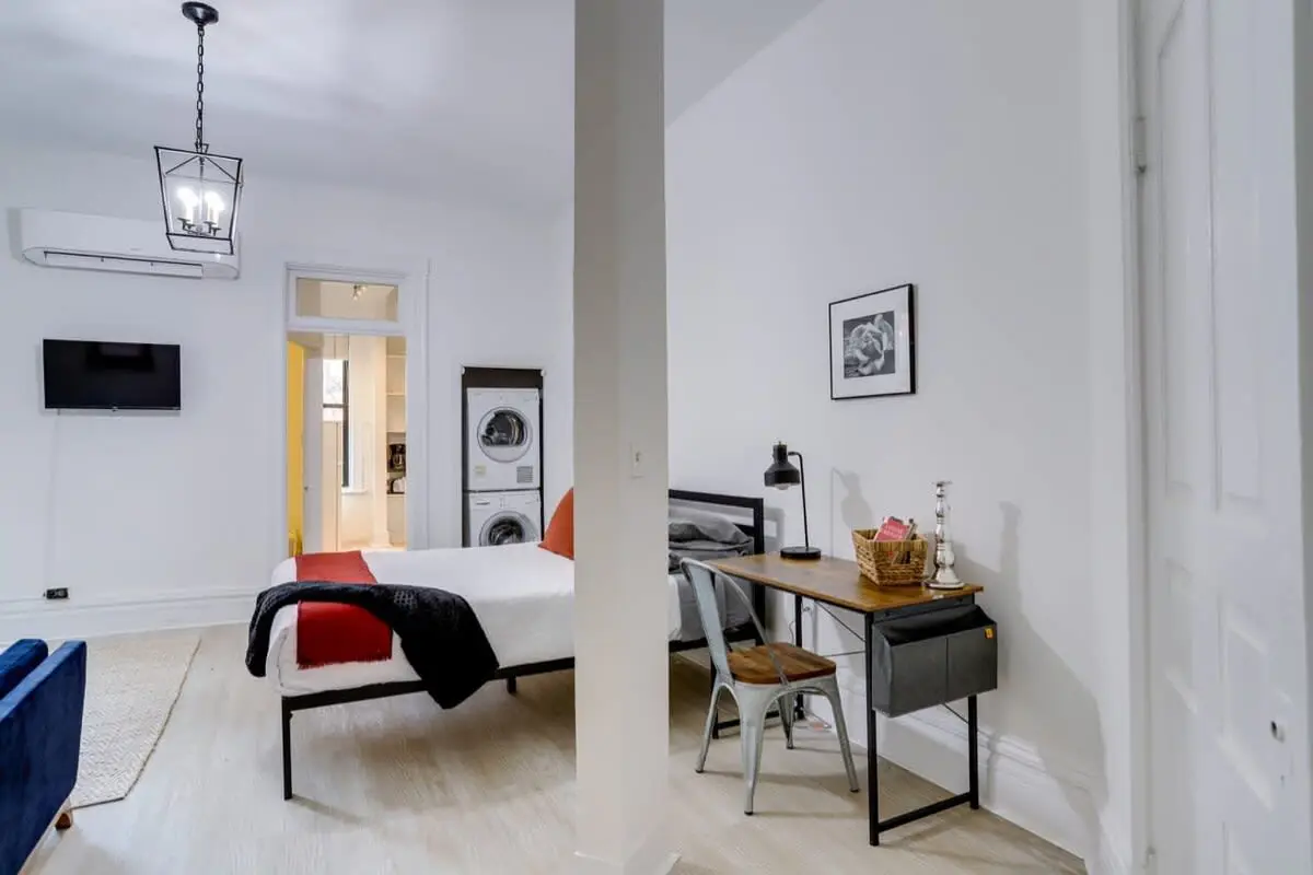 Sojourn on R | Studio | Pets welcome