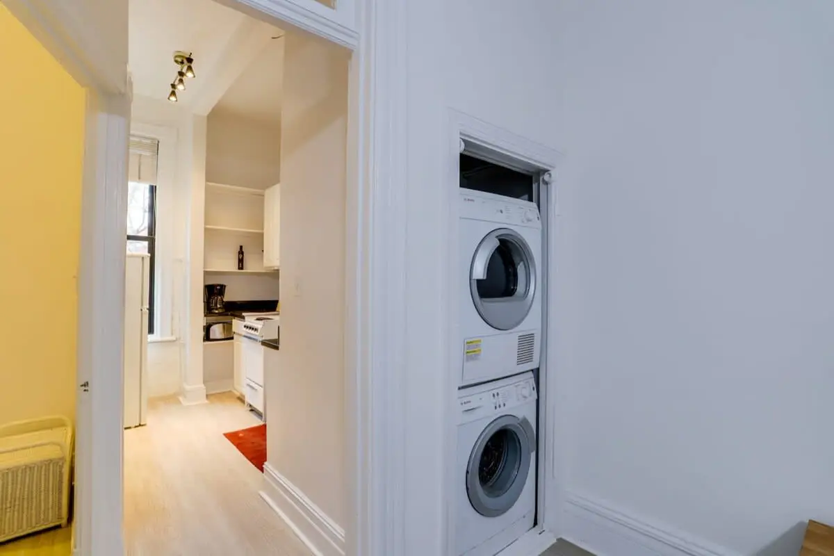 Sojourn on R | Studio | Pets welcome