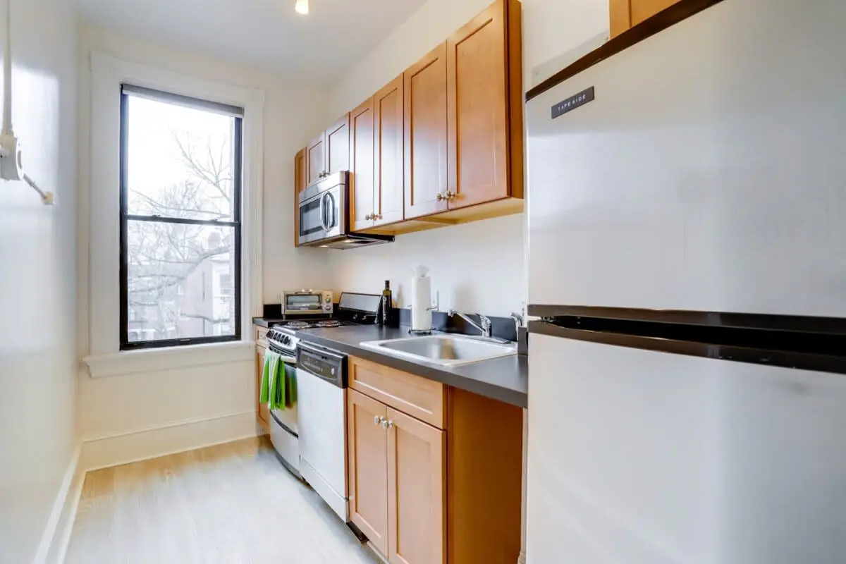 Sojourn on R | Studio | Pets Welcome