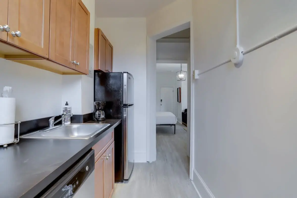 Sojourn on R | Studio | Pets Welcome
