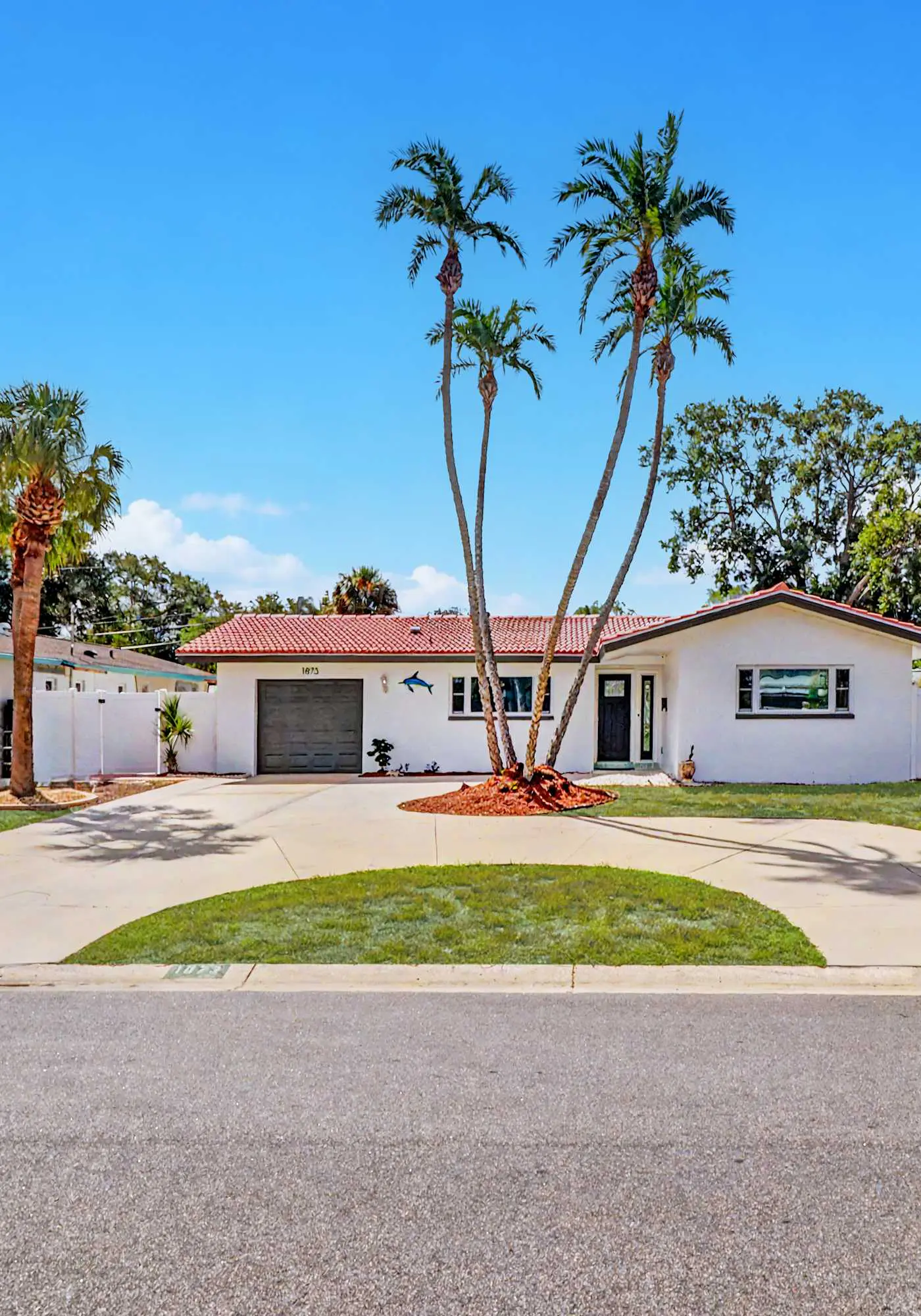 Coastal Escape Near Beaches & Downtown
