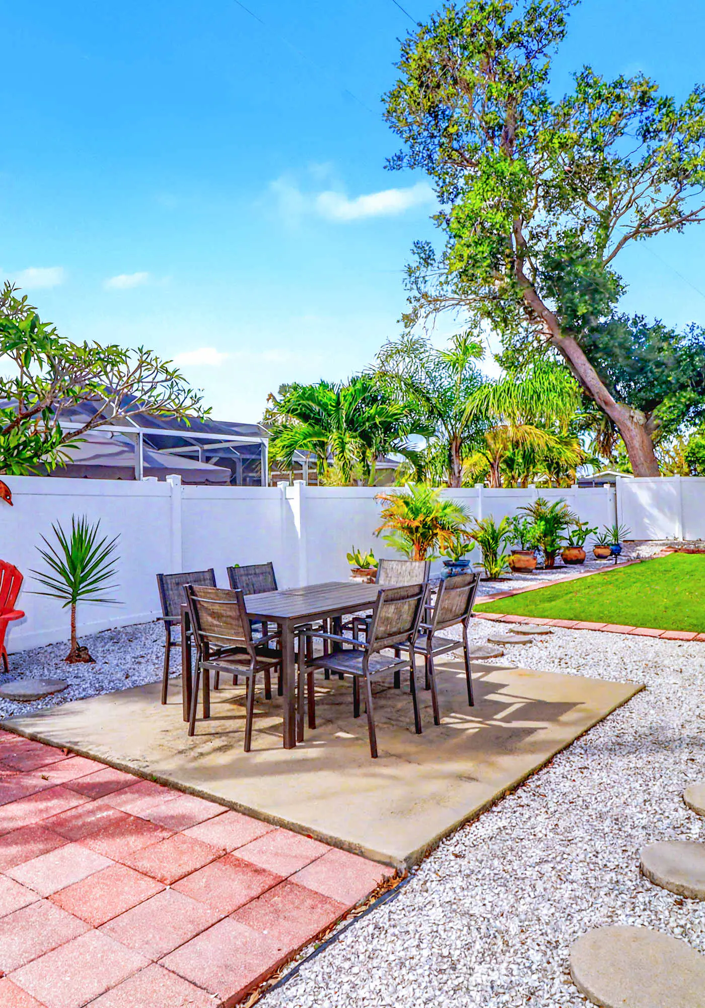 Coastal Escape Near Beaches & Downtown