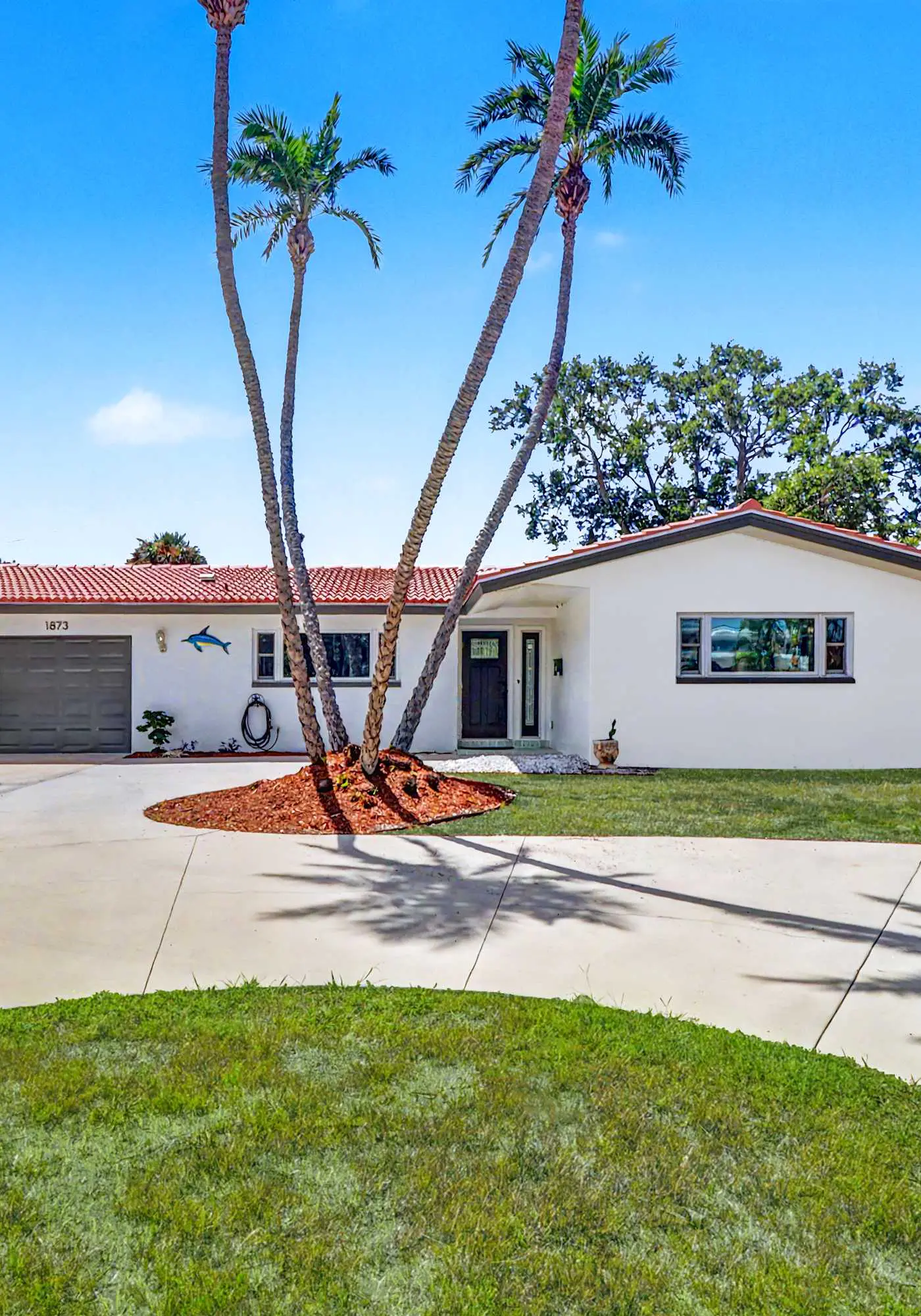 Coastal Escape Near Beaches & Downtown