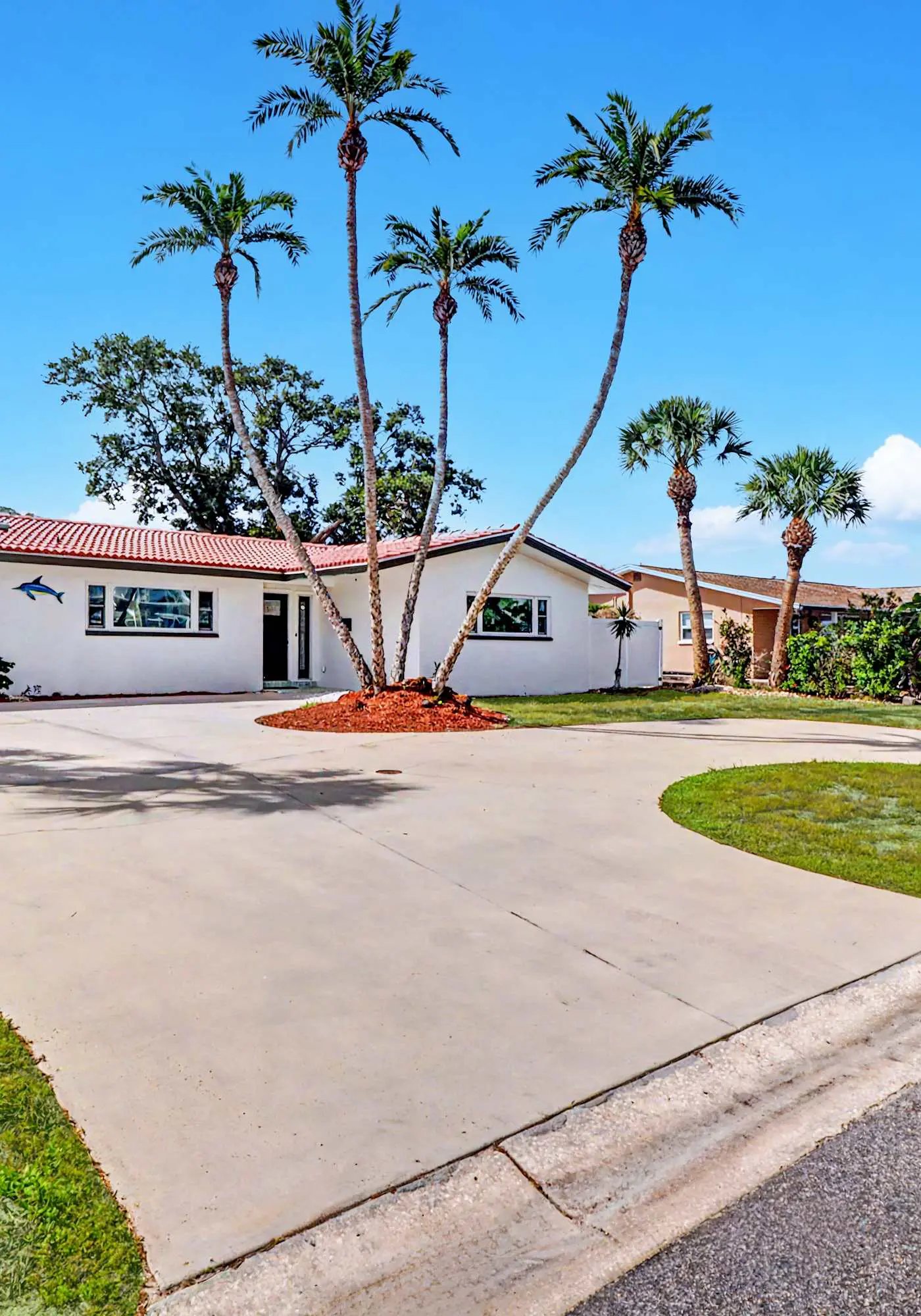 Coastal Escape Near Beaches & Downtown