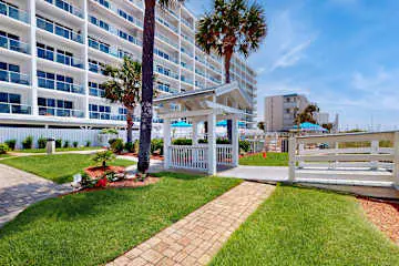 Oceanfront Condo with Shared Pool & Fitness Room 