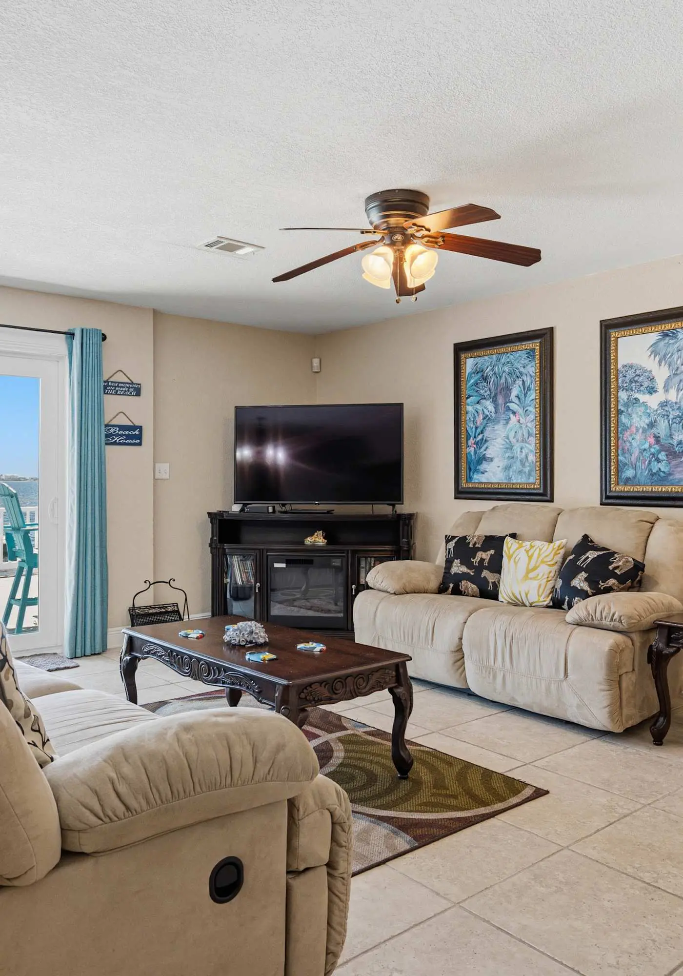 Waterfront Views & Beach Access - pet friendly