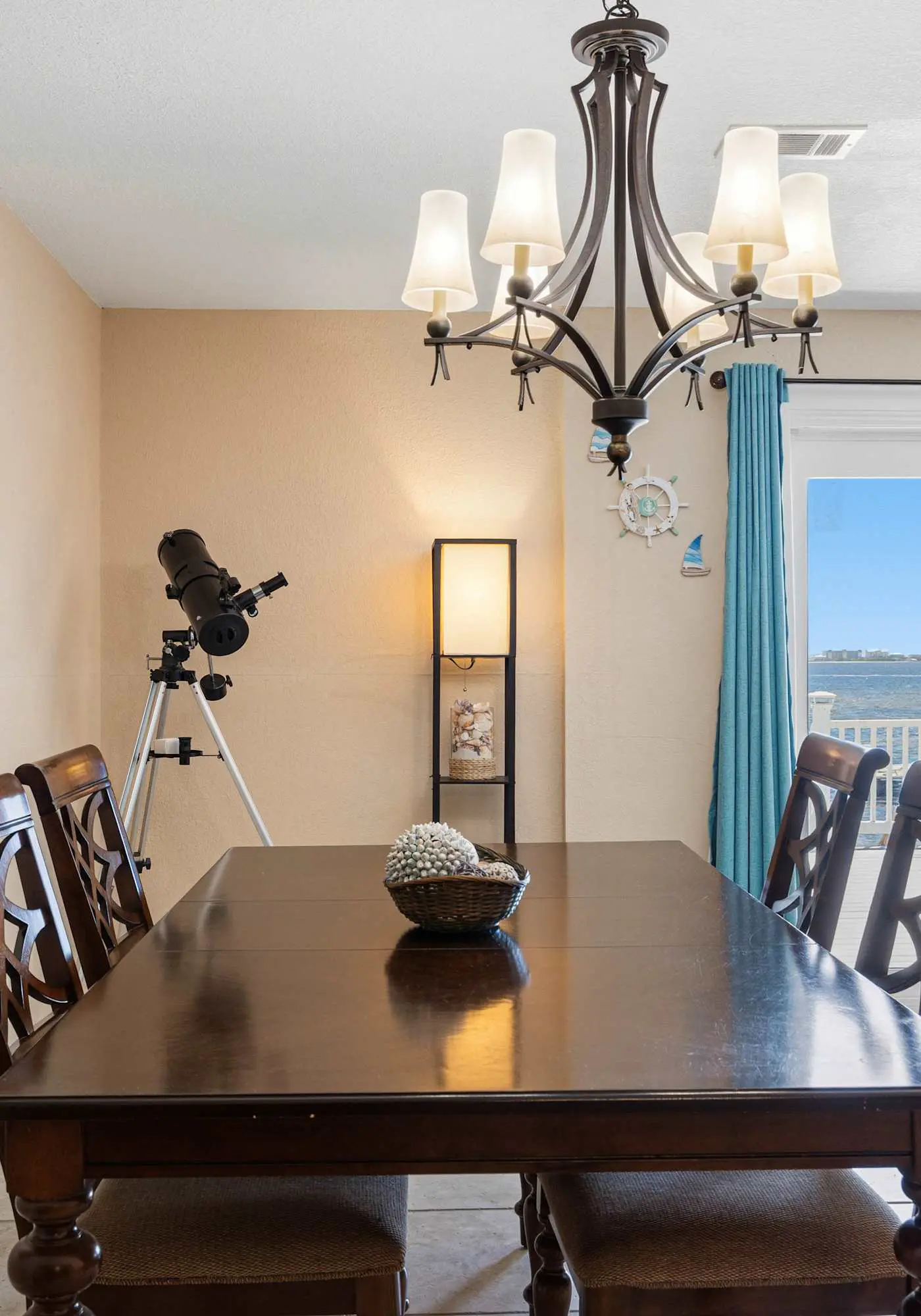 Waterfront Views & Beach Access - pet friendly