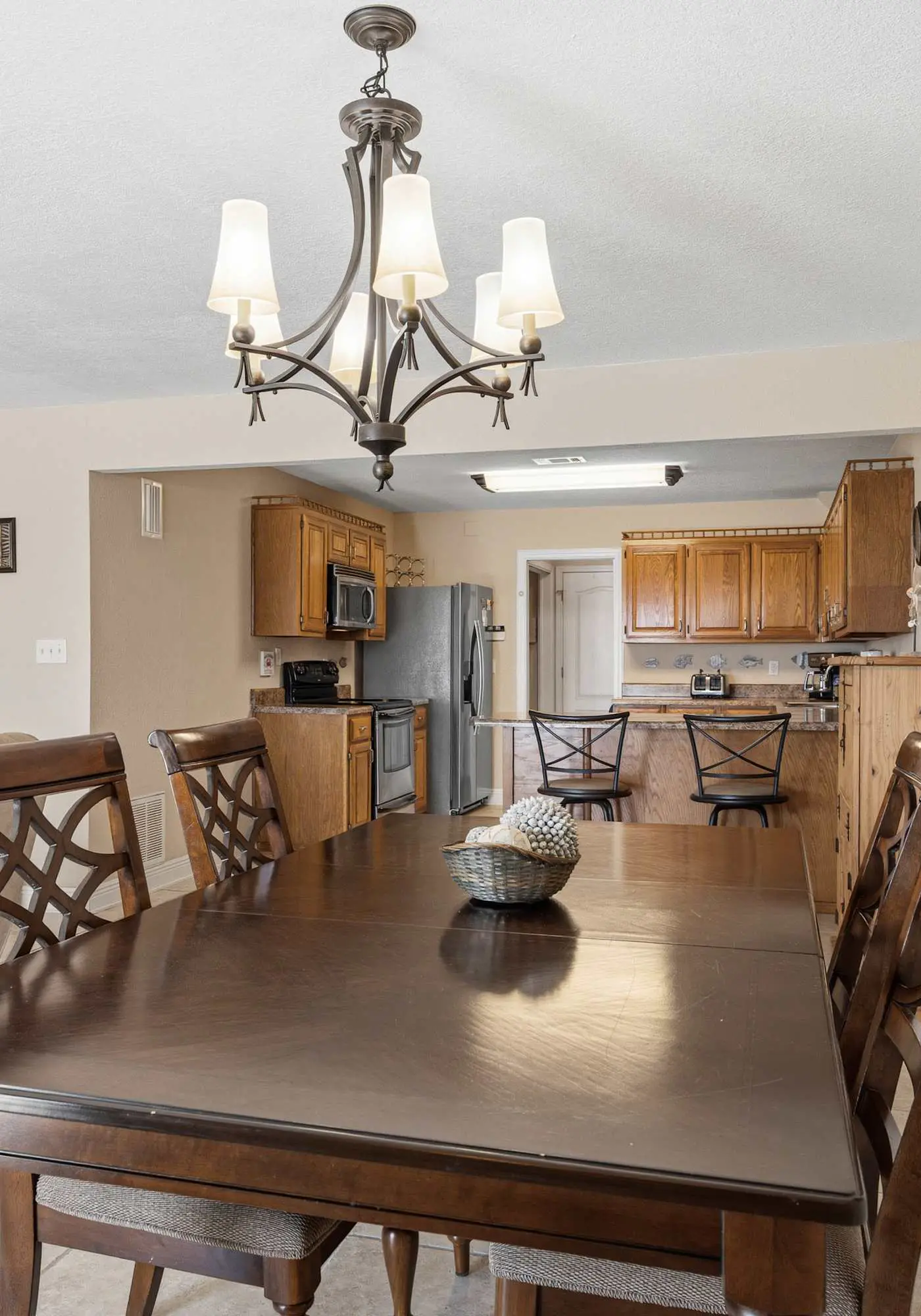 Waterfront Views & Beach Access - pet friendly