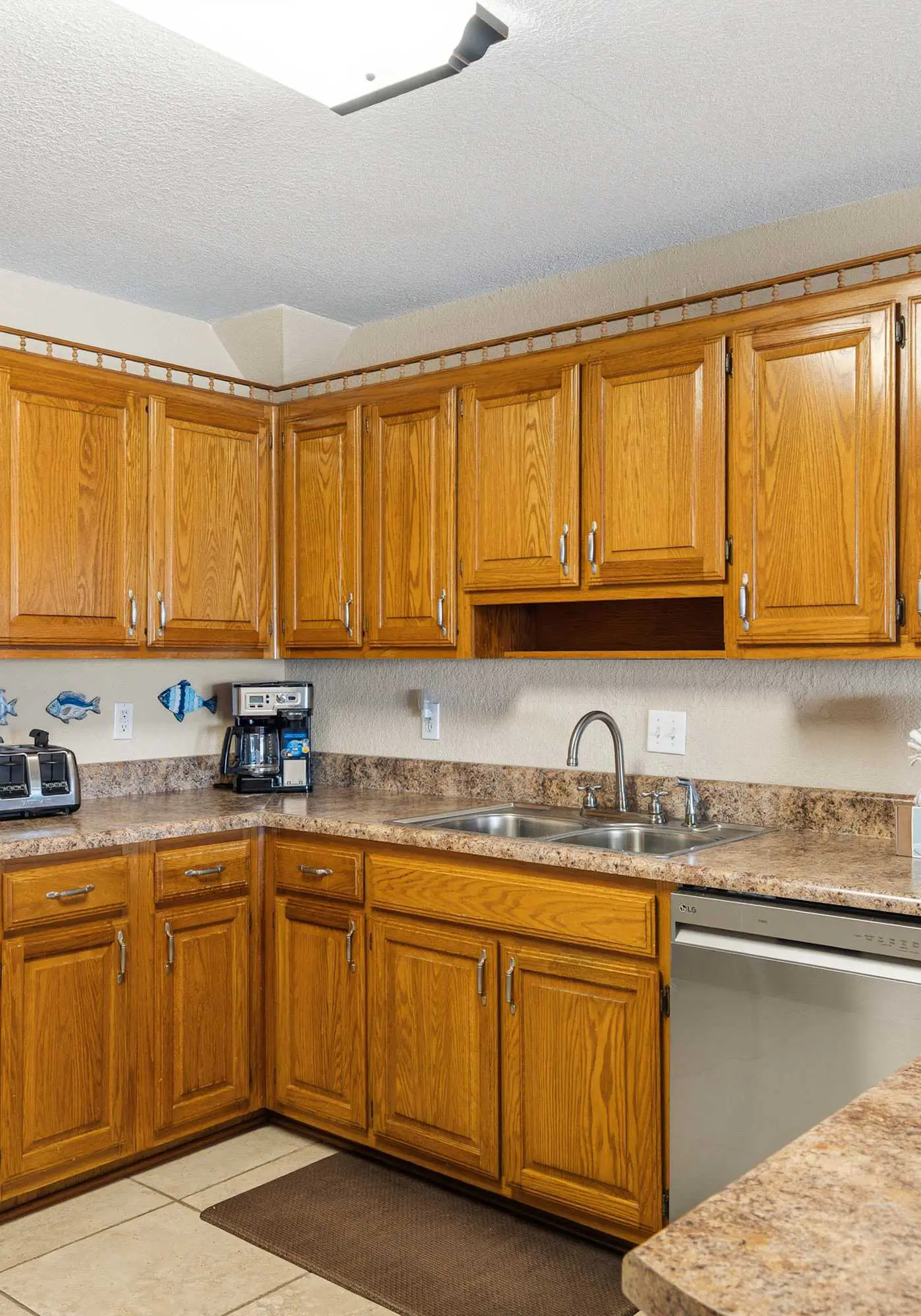 Waterfront Views & Beach Access - pet friendly