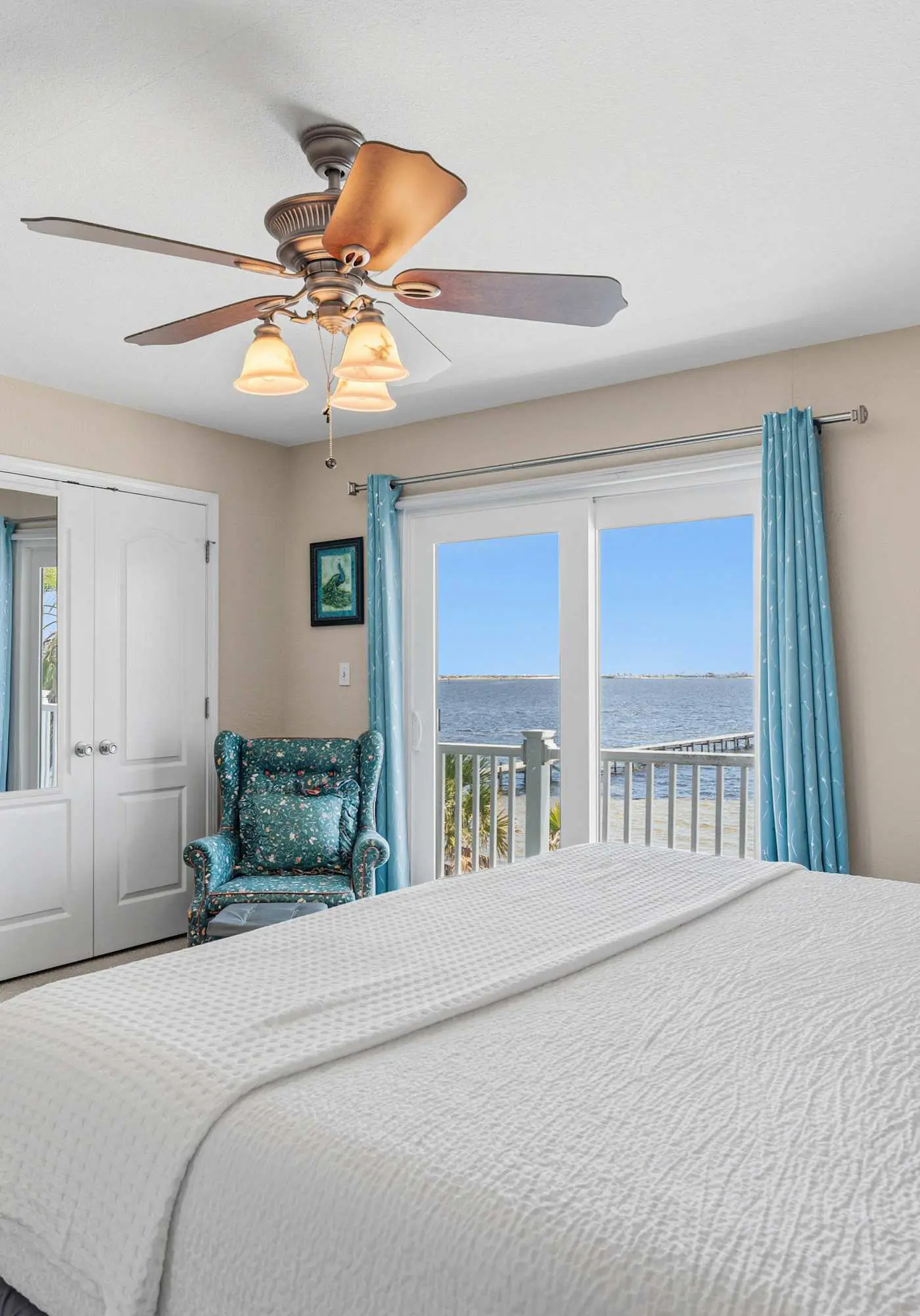 Waterfront Views & Beach Access - pet friendly