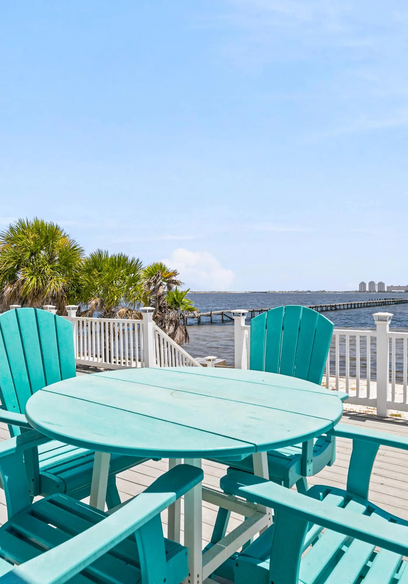 Waterfront Views & Beach Access - pet friendly