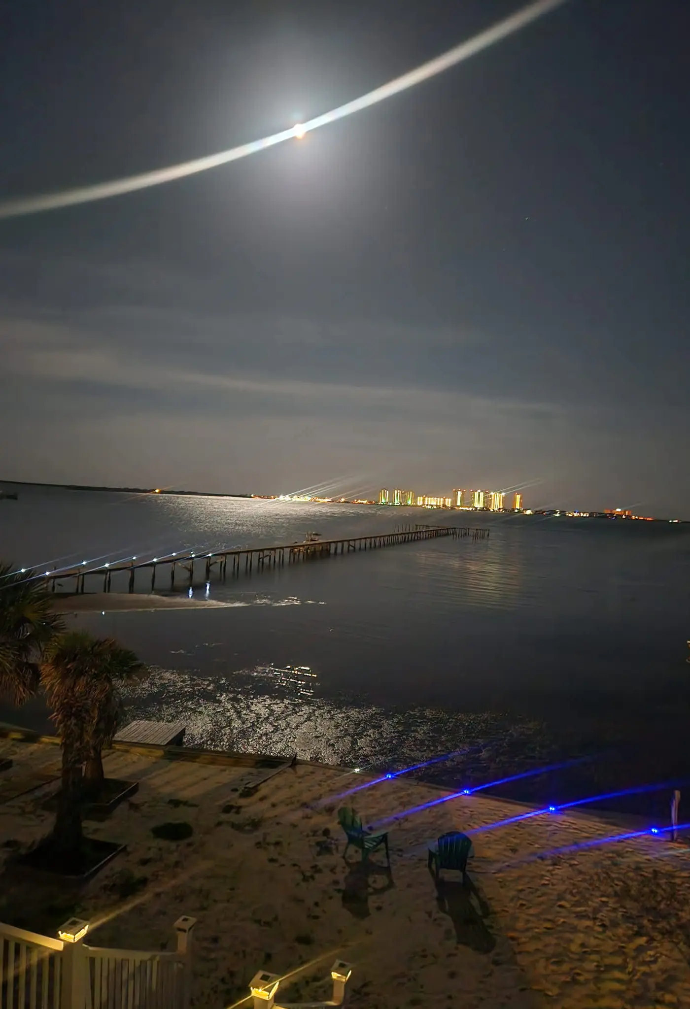Waterfront Views & Beach Access - pet friendly