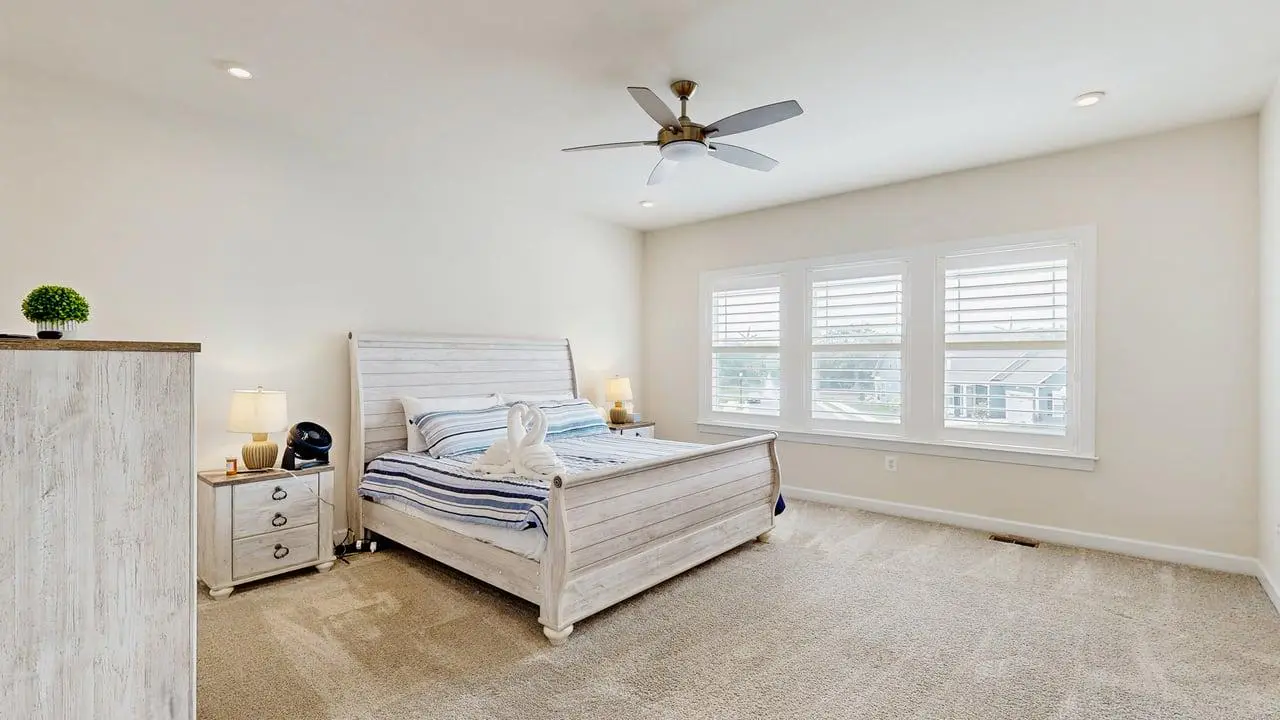 Ocean View Beach Club - 18 Middlesex Dr