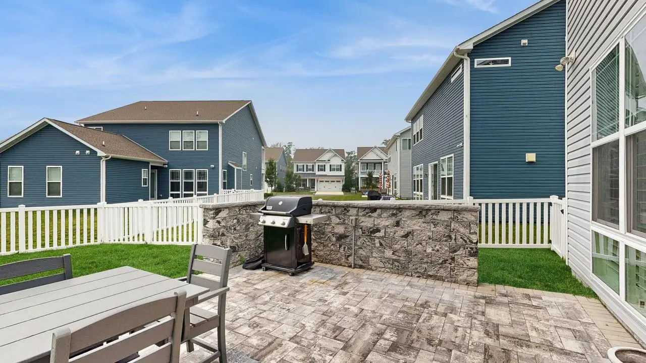 Ocean View Beach Club - 18 Middlesex Dr