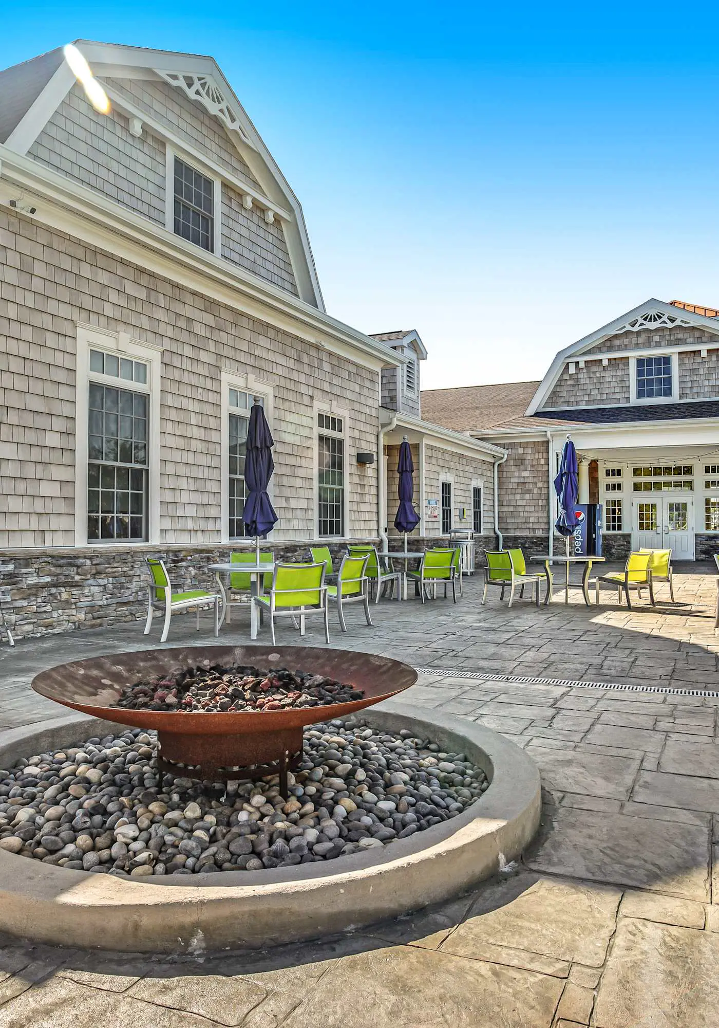 Ocean View Beach Club - 18 Middlesex Dr