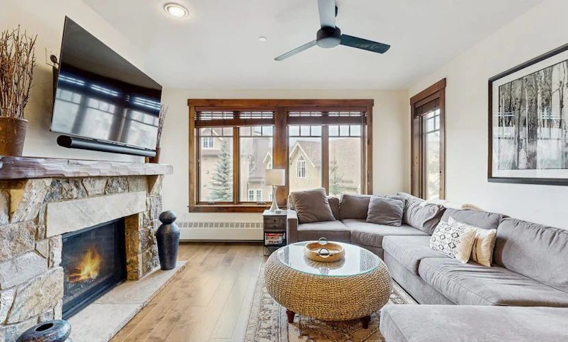 Luxury condo with hot tubs & pool, walk to lifts & downtown Breckenridge