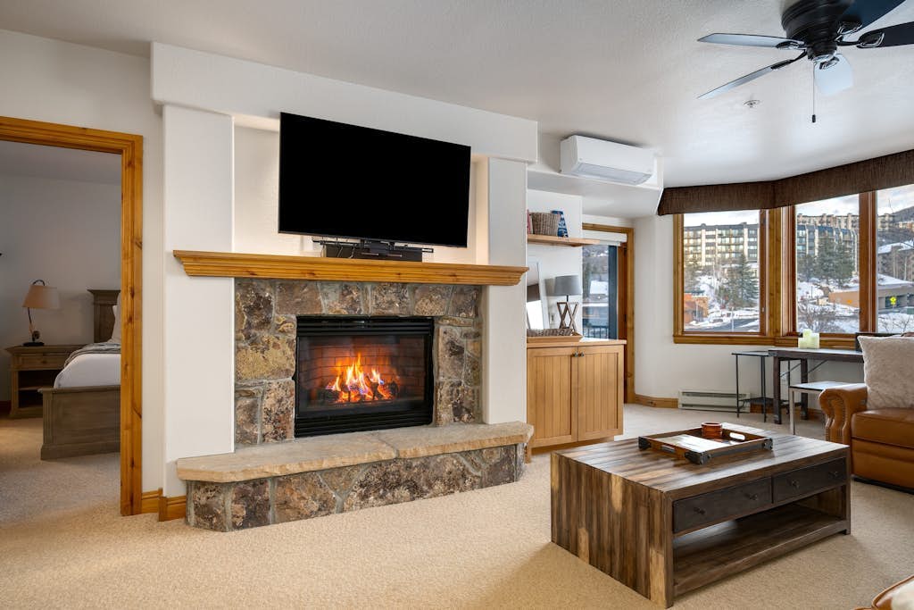 Stylish ski-in/out condo w/views in base area next to gondola, pool & restaurant