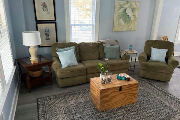 Newly updated Old Orchard Family Retreat: near Beach & attractions, large yard