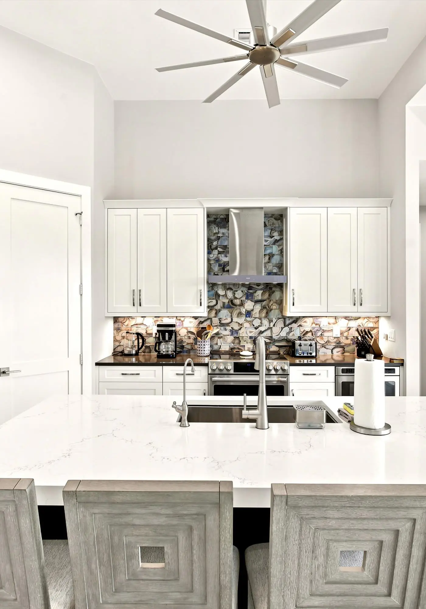 Gorgeous 3 Bedroom Marco Island Home with Private Pool and Outdoor Kitchen