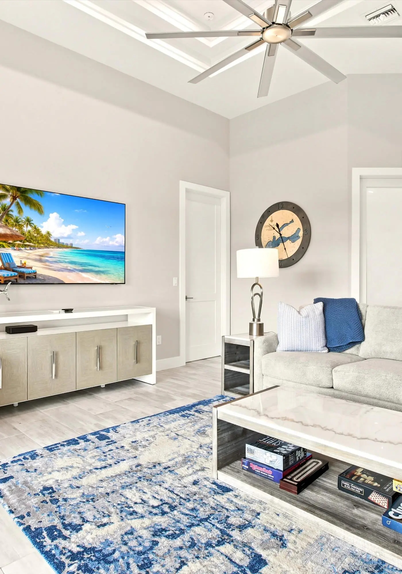 Gorgeous 3 Bedroom Marco Island Home with Private Pool and Outdoor Kitchen