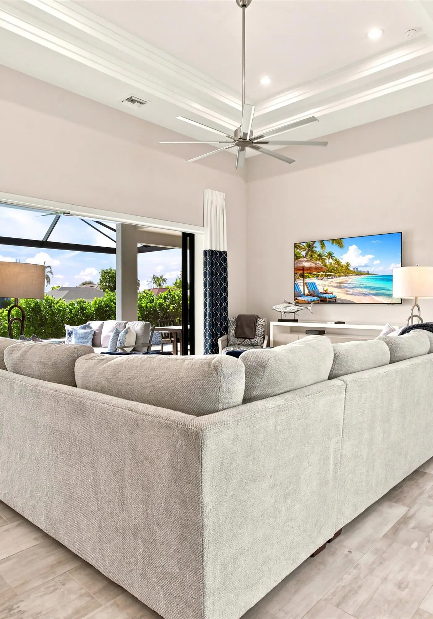 Gorgeous 3 Bedroom Marco Island Home with Private Pool and Outdoor Kitchen