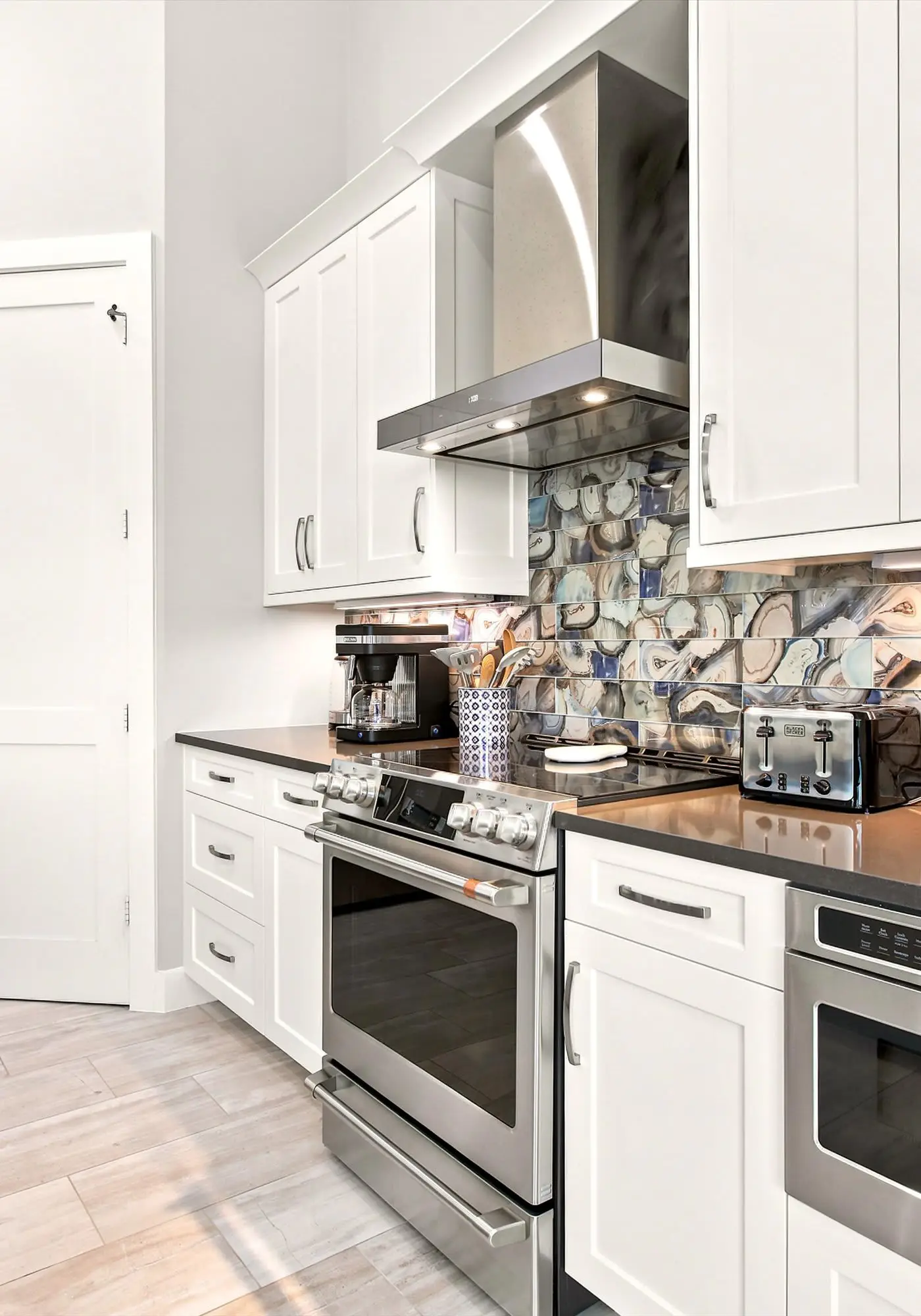 Gorgeous 3 Bedroom Marco Island Home with Private Pool and Outdoor Kitchen