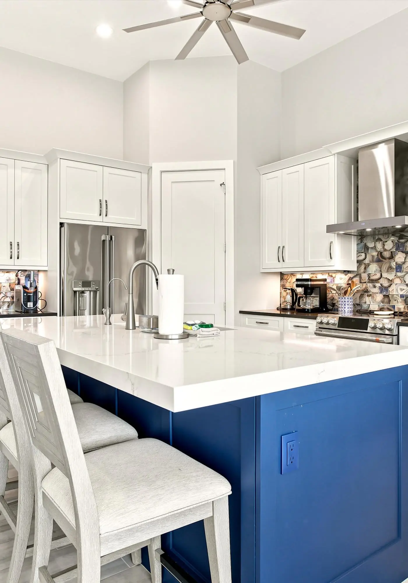 Gorgeous 3 Bedroom Marco Island Home with Private Pool and Outdoor Kitchen