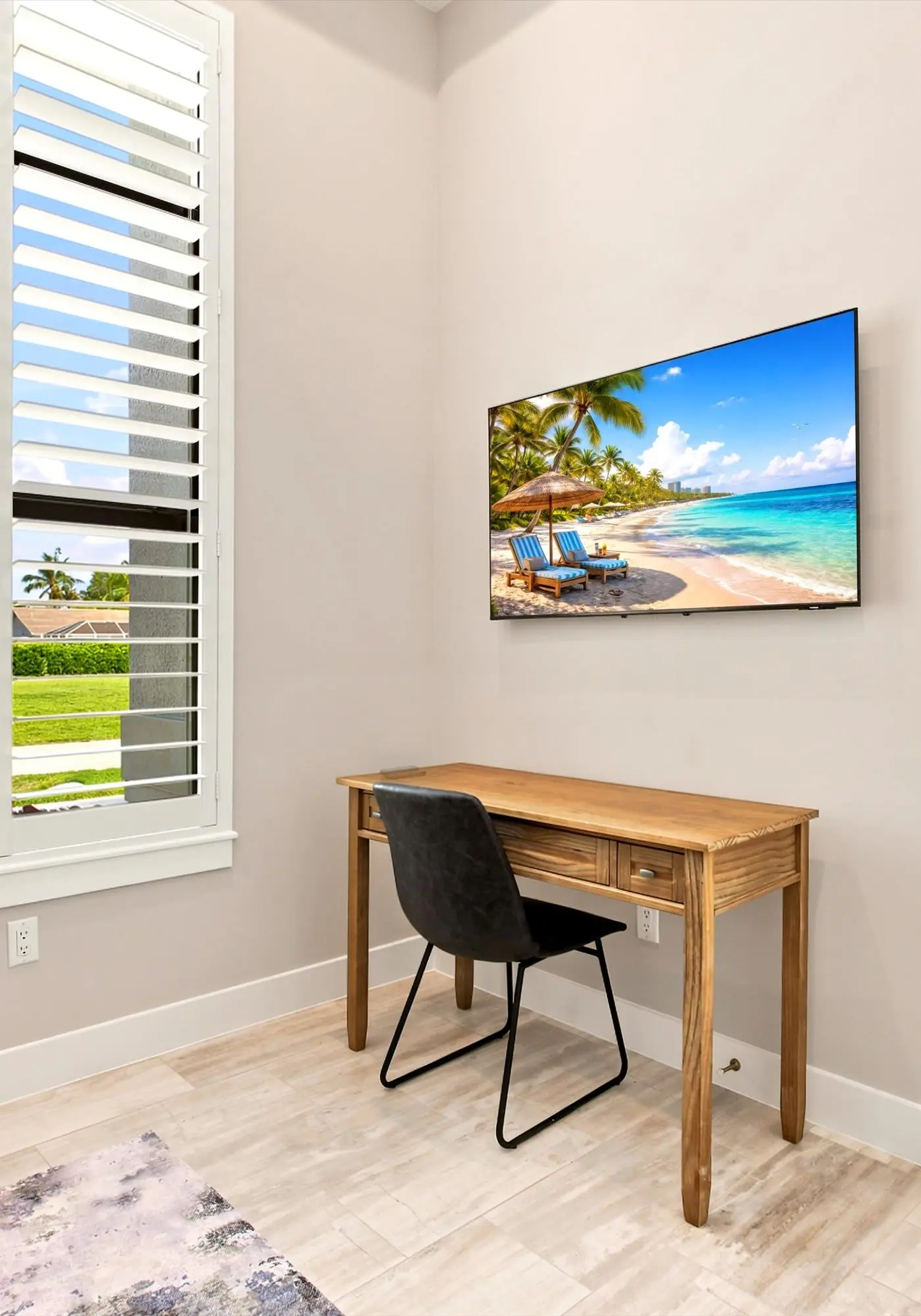 Gorgeous 3 Bedroom Marco Island Home with Private Pool and Outdoor Kitchen
