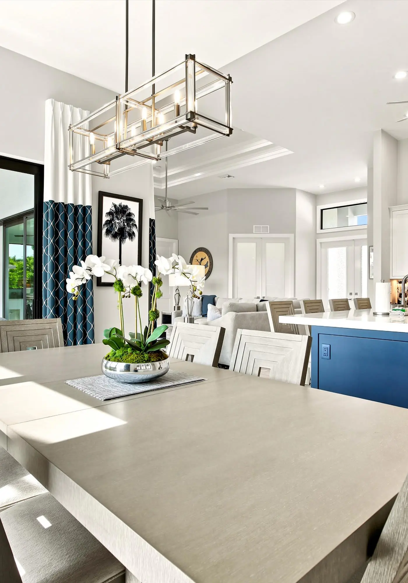 Gorgeous 3 Bedroom Marco Island Home with Private Pool and Outdoor Kitchen