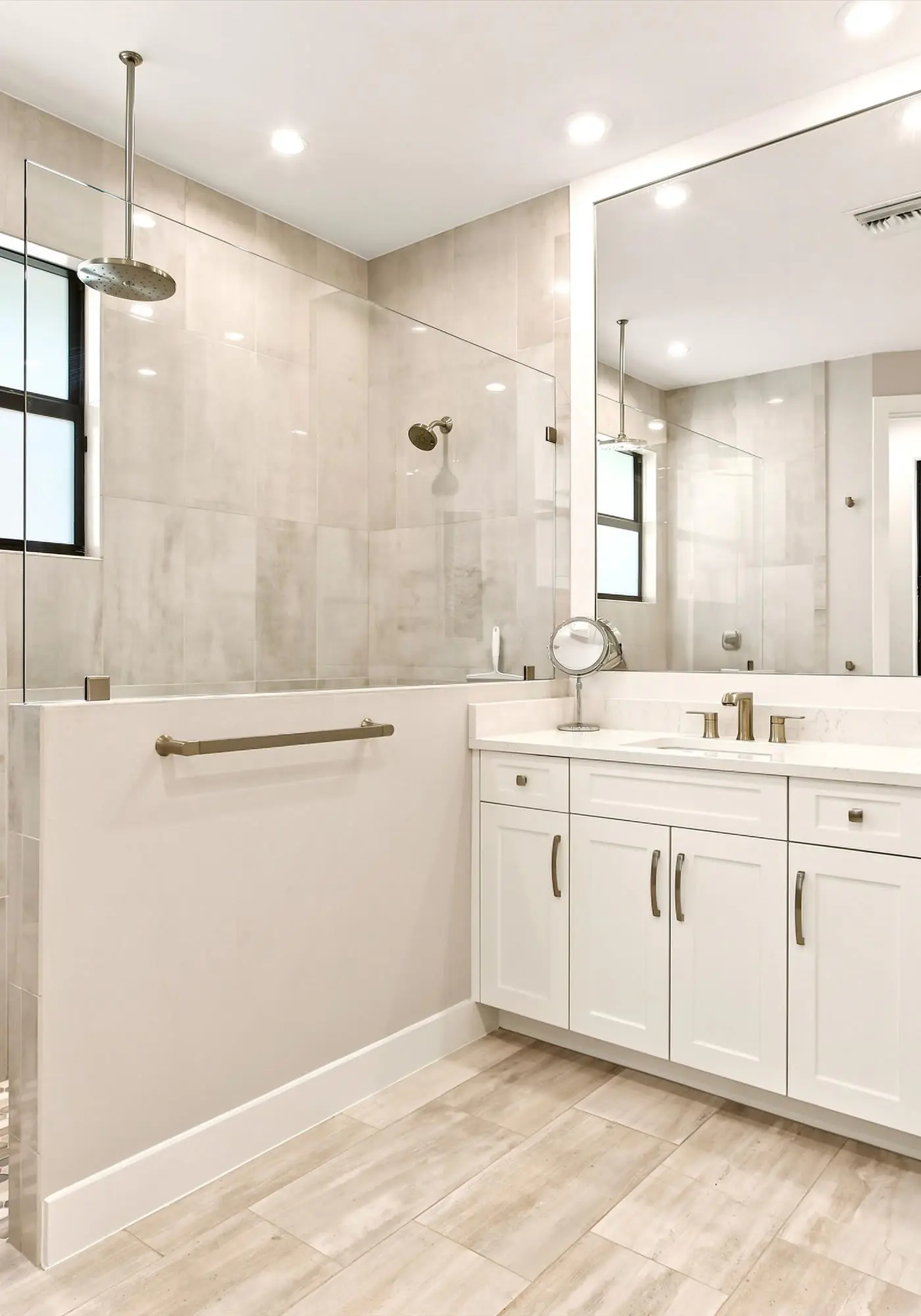Gorgeous 3 Bedroom Marco Island Home with Private Pool and Outdoor Kitchen