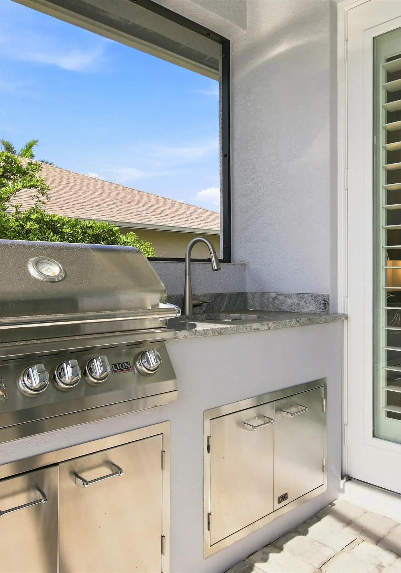 Gorgeous 3 Bedroom Marco Island Home with Private Pool and Outdoor Kitchen