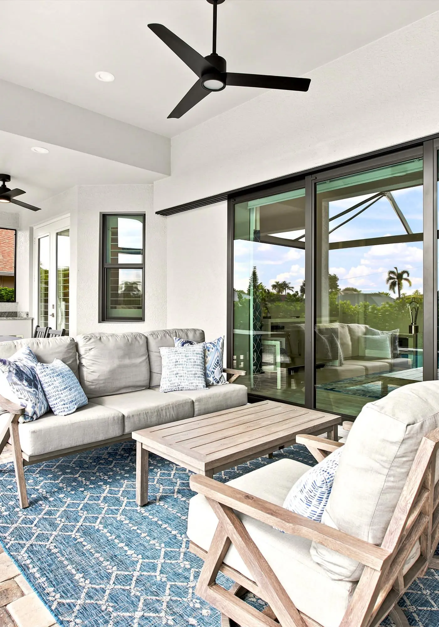 Gorgeous 3 Bedroom Marco Island Home with Private Pool and Outdoor Kitchen