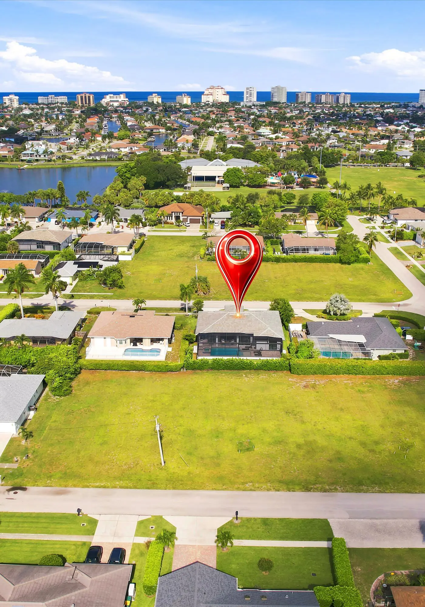 Gorgeous 3 Bedroom Marco Island Home with Private Pool and Outdoor Kitchen
