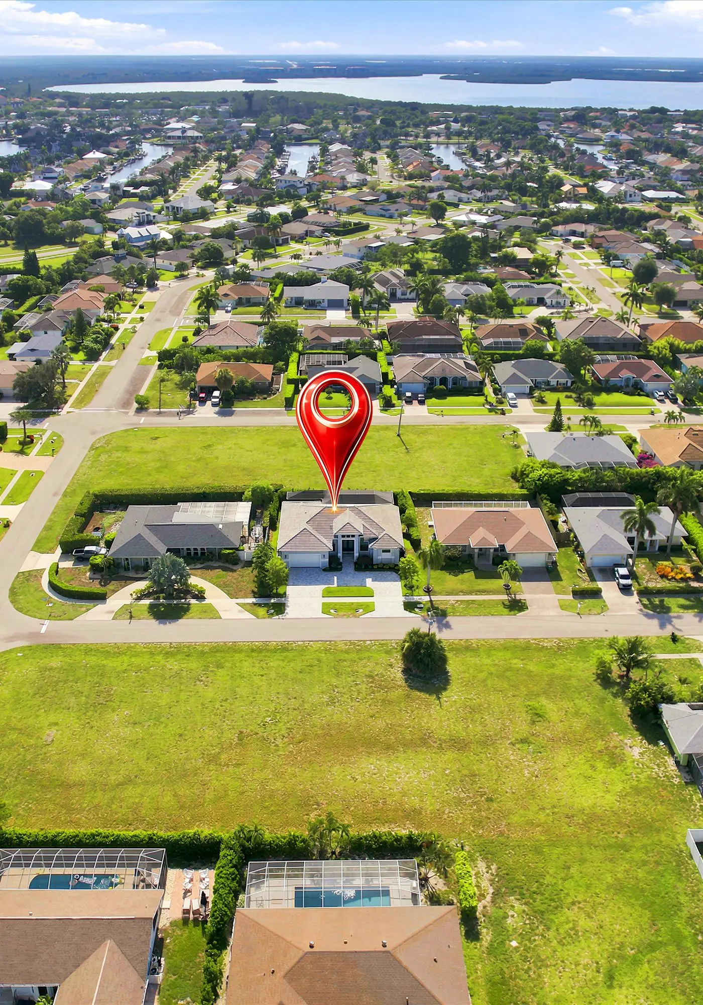 Gorgeous 3 Bedroom Marco Island Home with Private Pool and Outdoor Kitchen