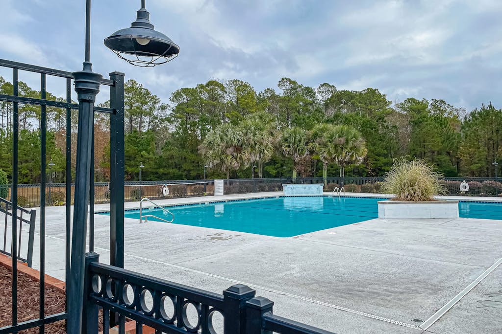 BRUNSWICK BEACHES / ENTIRE HOME/ SLEEPS 10