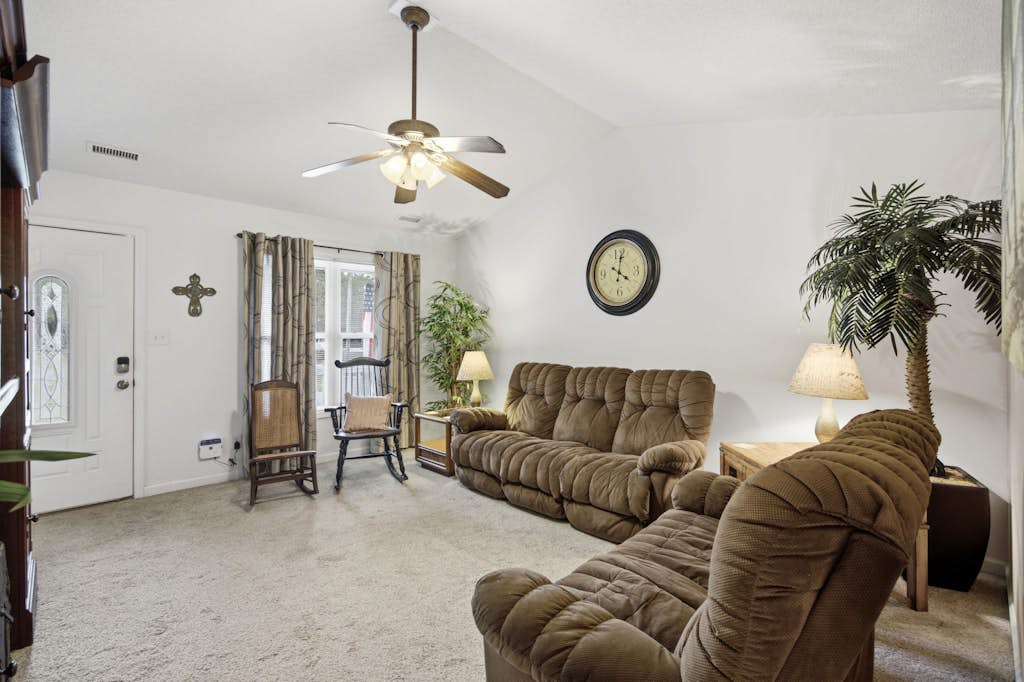 Pet-Friendly Home Minutes from Holden Beach
