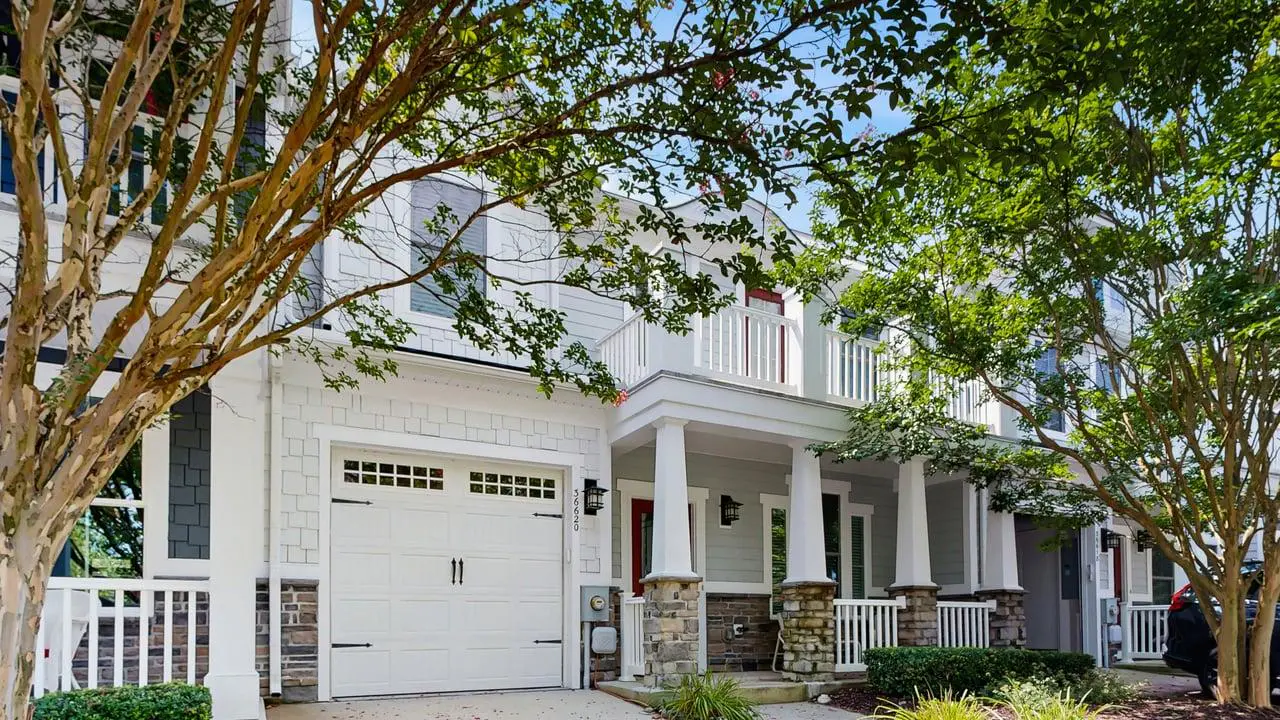 Bayside Resort - 36620 Day Lily Pkwy