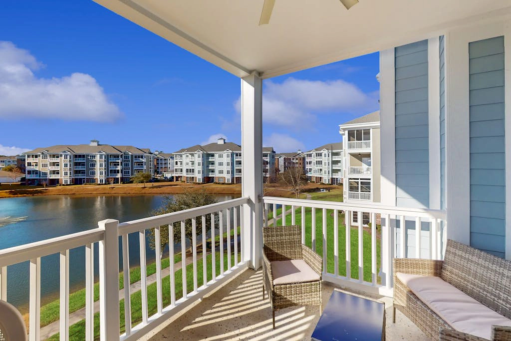 Lakefront Waterview